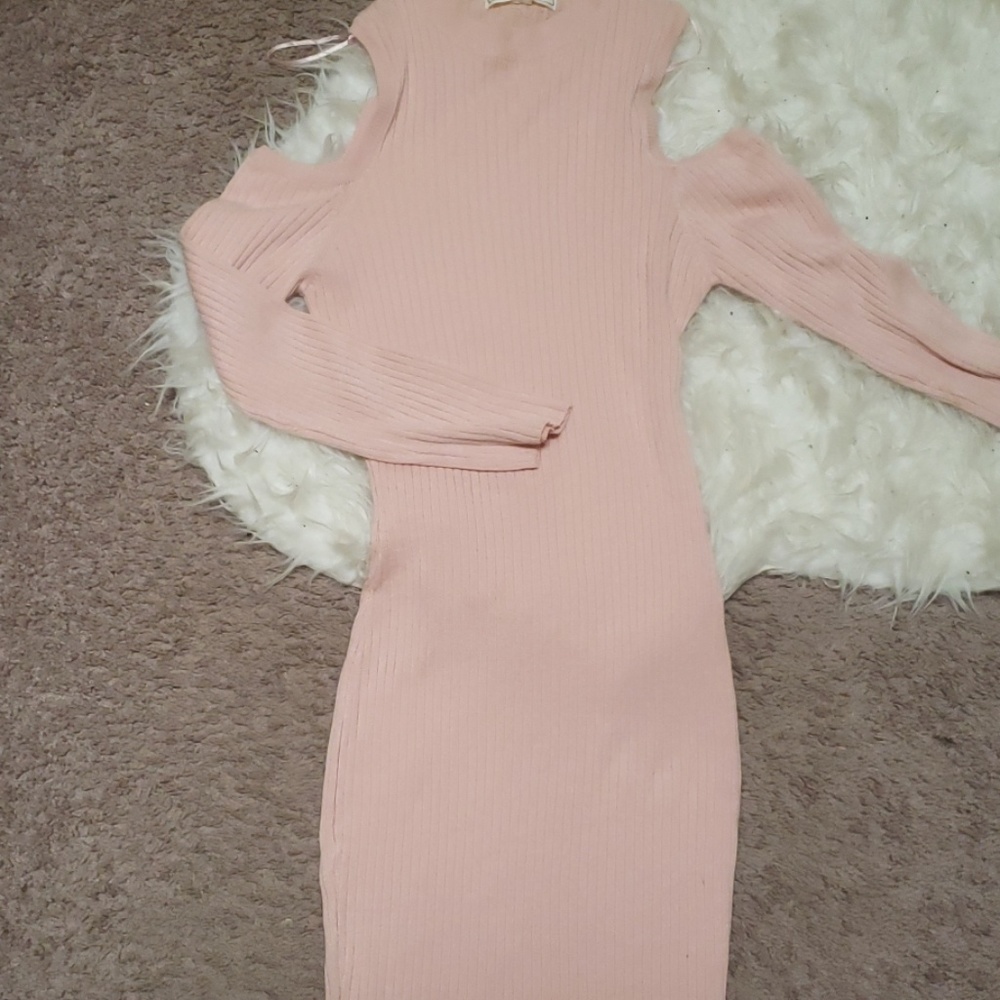 Long sleeve pink no comment dress